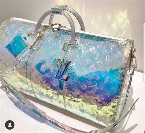 louis vuitton collezione marchio hologram|louis vuitton coussin bag.